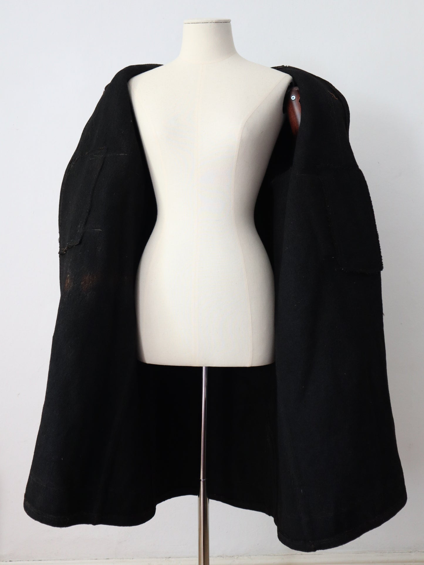 1920s Transylvanian Charcoal Black Wool Coat Traditional Folk Clothing Velvet Trim Stitching