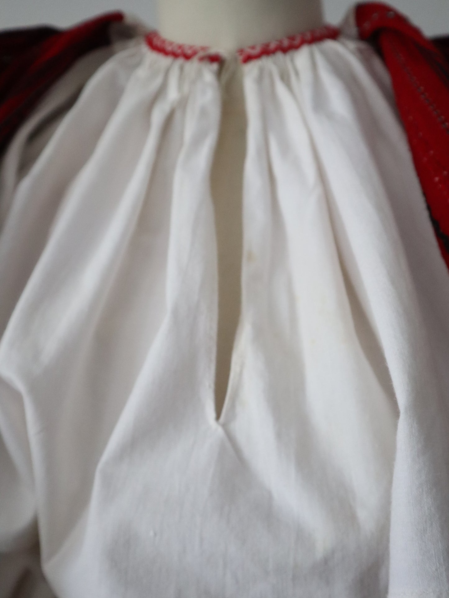Croatian Folk Blouse – 1940s Croatia–Hungary Border – White Linen with Red, Black and White Woven Sleeves – Cropped Body