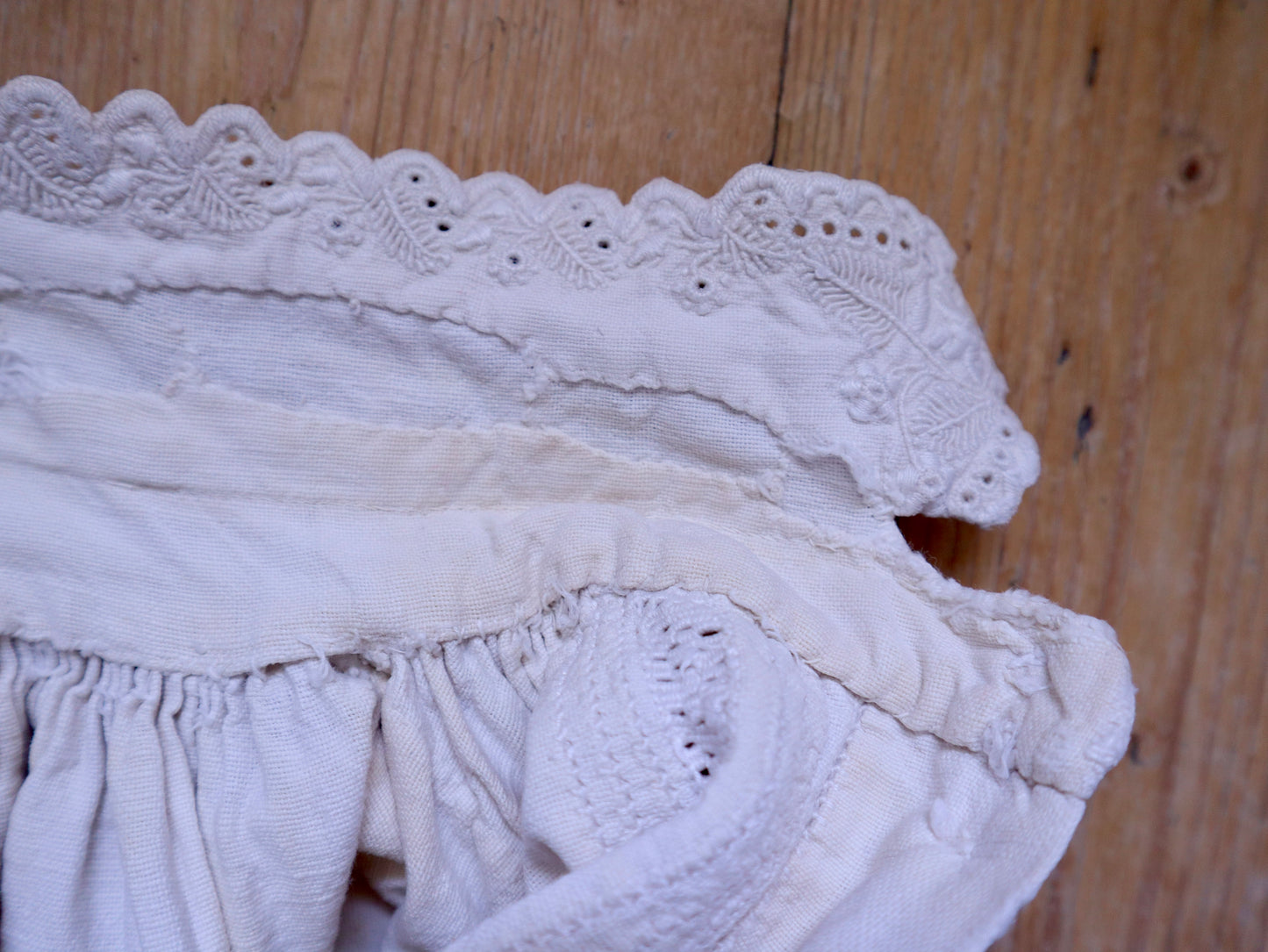 1930s–1940s Transylvanian Folk Shirt – Handwoven Linen with Whitework Embroidery