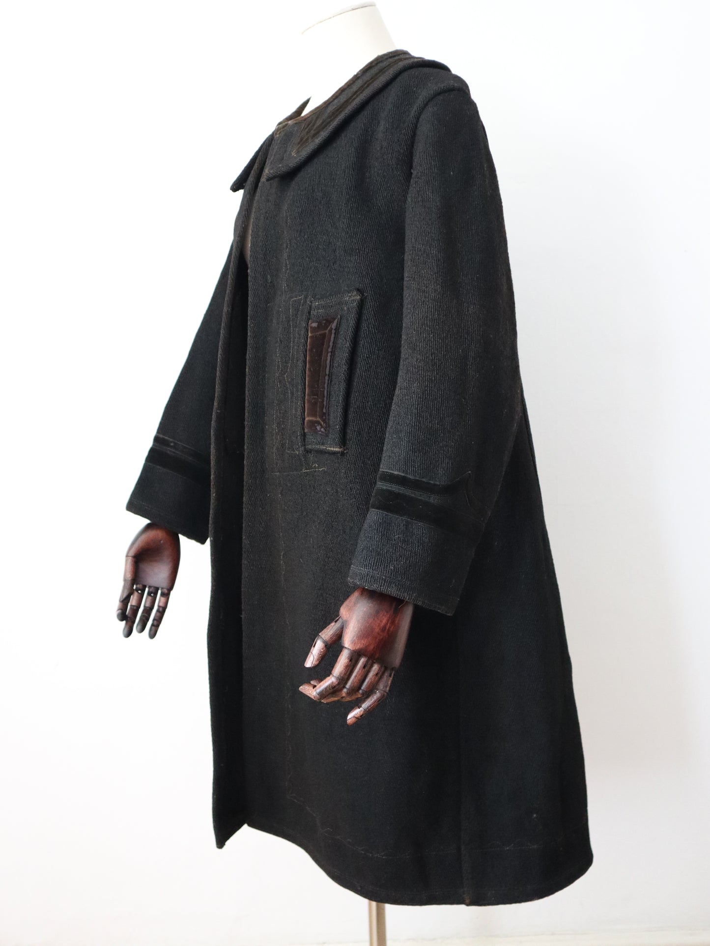 1920s Transylvanian Charcoal Black Wool Coat Traditional Folk Clothing Velvet Trim Stitching