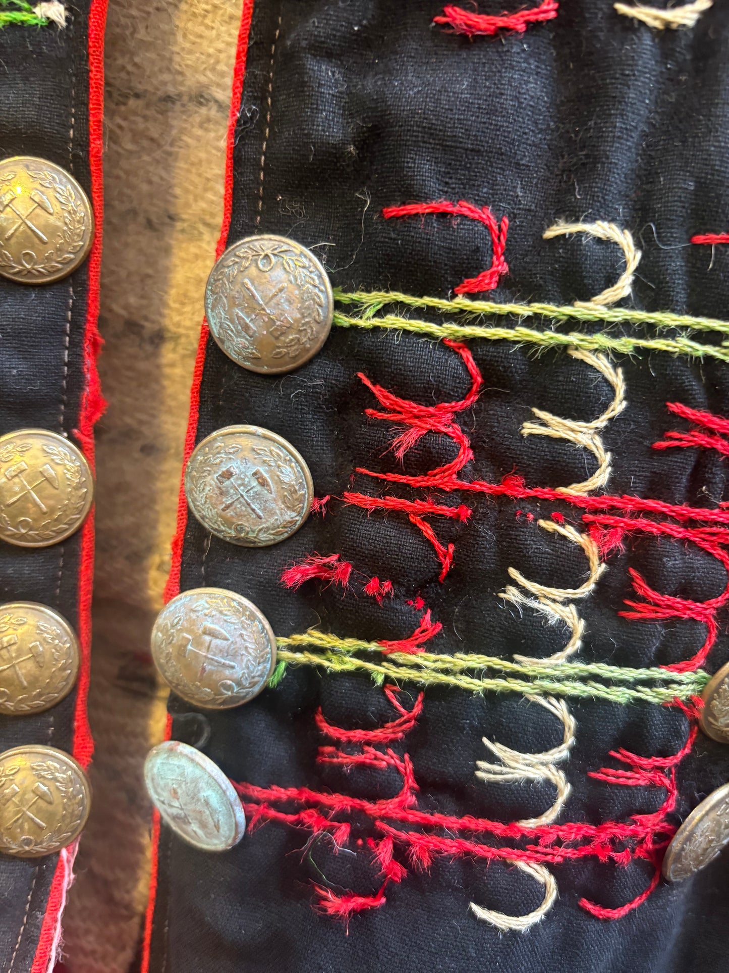 1920s 30s Hungarian Embroidered Vest Waistcoat Folk Floral Brass Buttons Hammer Pick