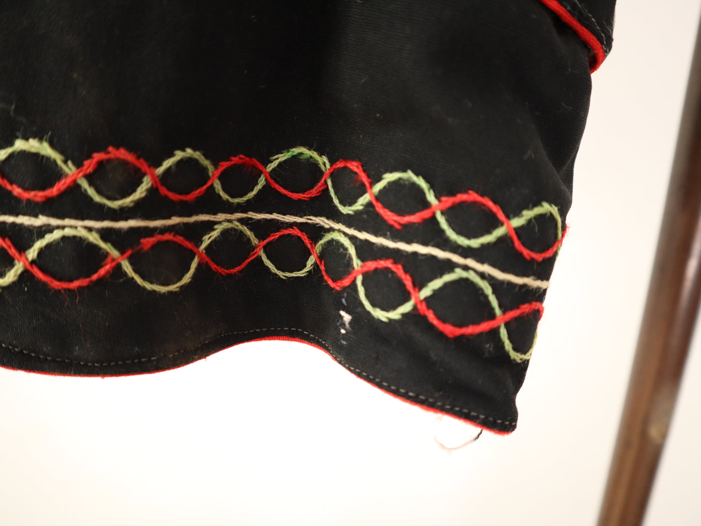 1920s 30s Hungarian Embroidered Vest Waistcoat Folk Floral Brass Buttons Hammer Pick