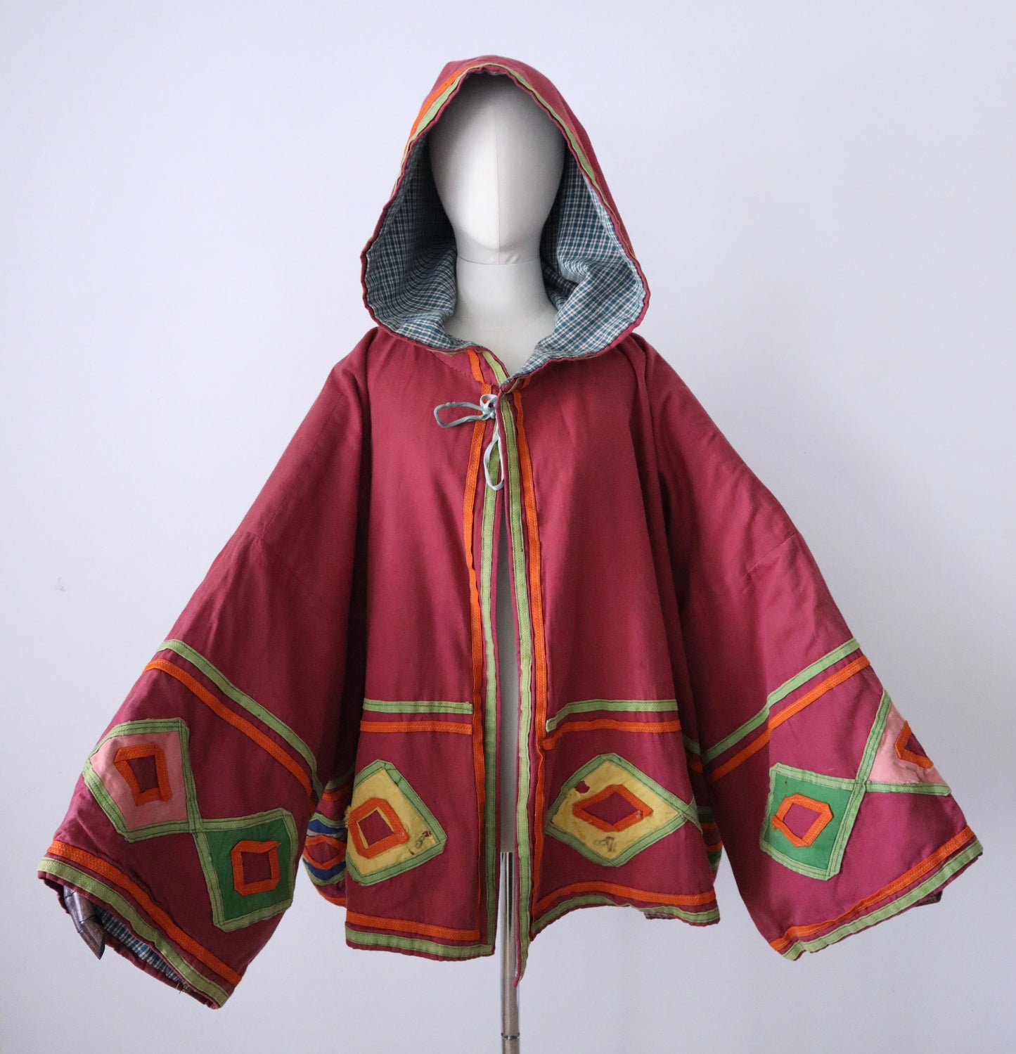 Vintage 1930s Jacket – Dark Pink Cotton with Appliqué Detail