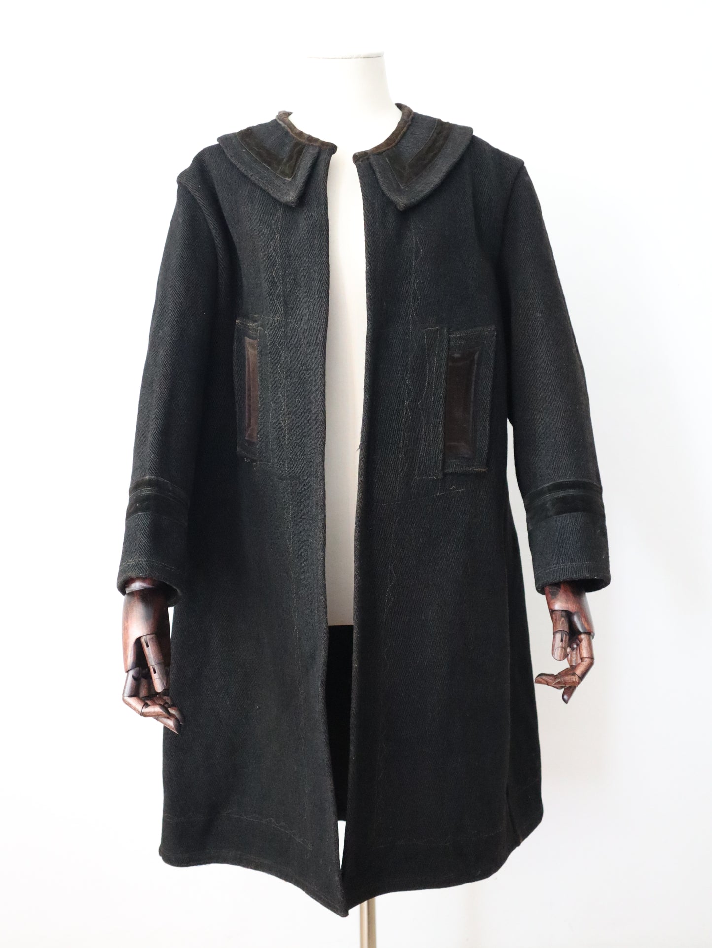 1920s Transylvanian Charcoal Black Wool Coat Traditional Folk Clothing Velvet Trim Stitching