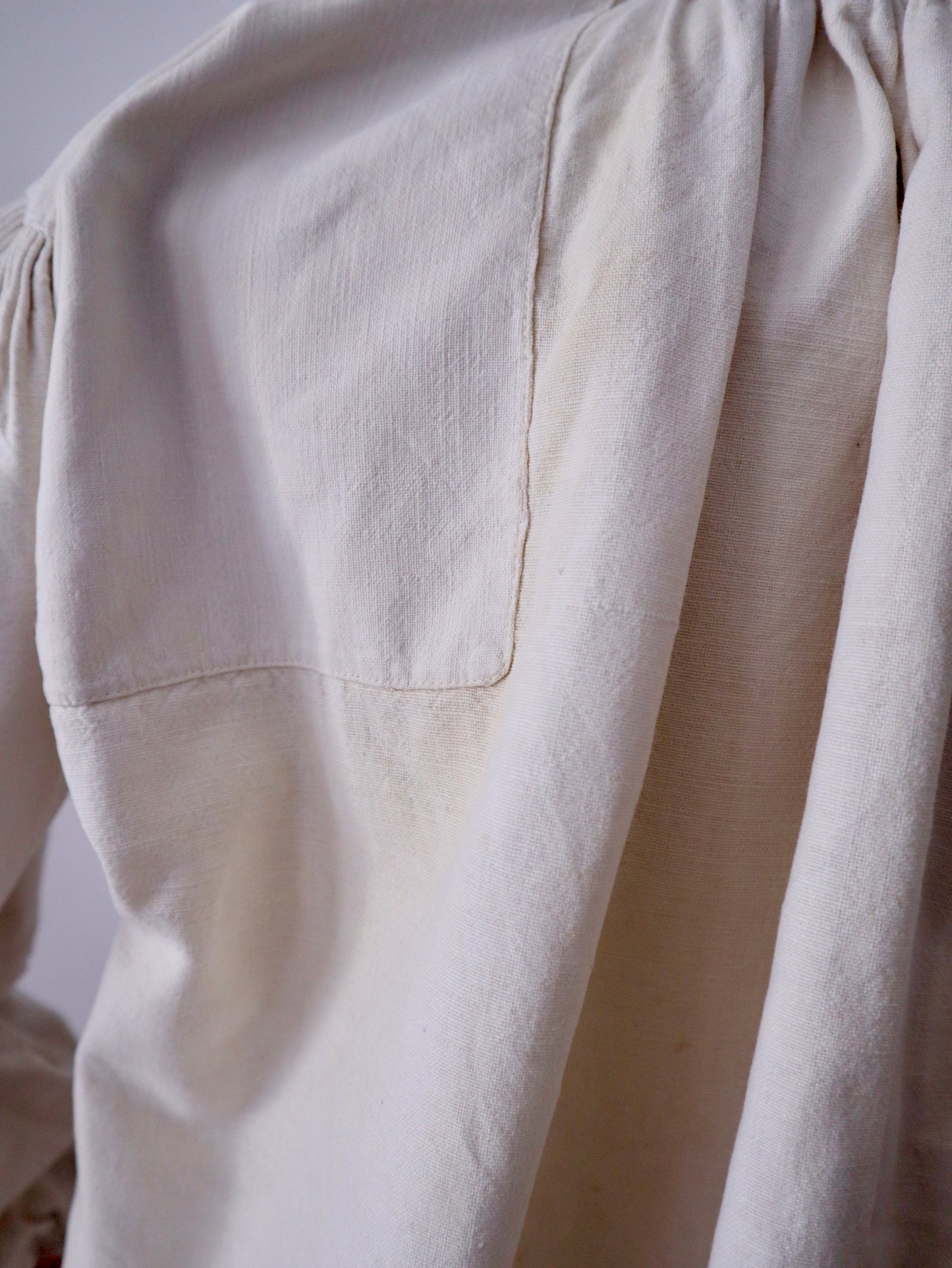 1930s–1940s Transylvanian Folk Shirt – Handwoven Linen with Whitework Embroidery