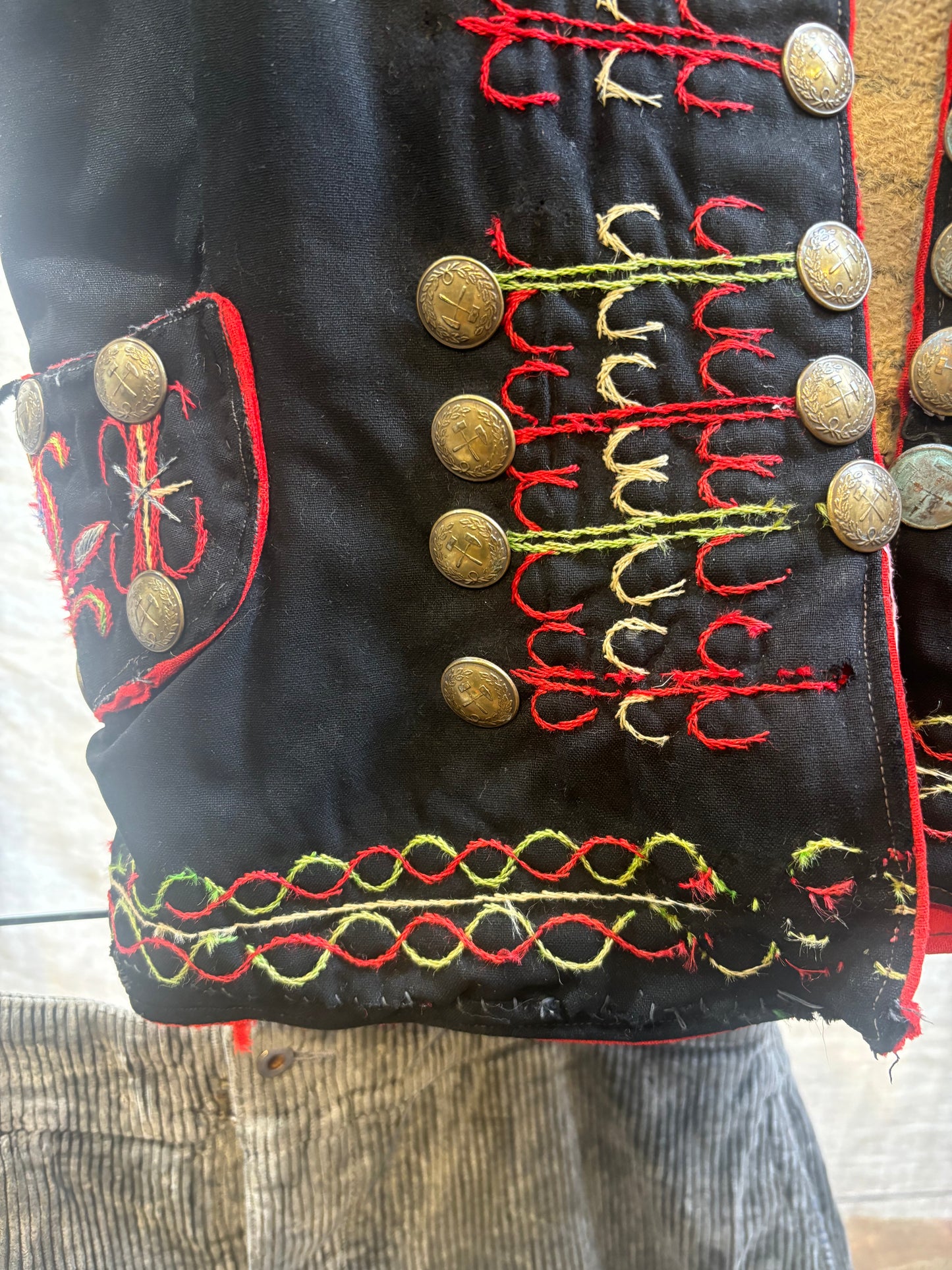 1920s 30s Hungarian Embroidered Vest Waistcoat Folk Floral Brass Buttons Hammer Pick
