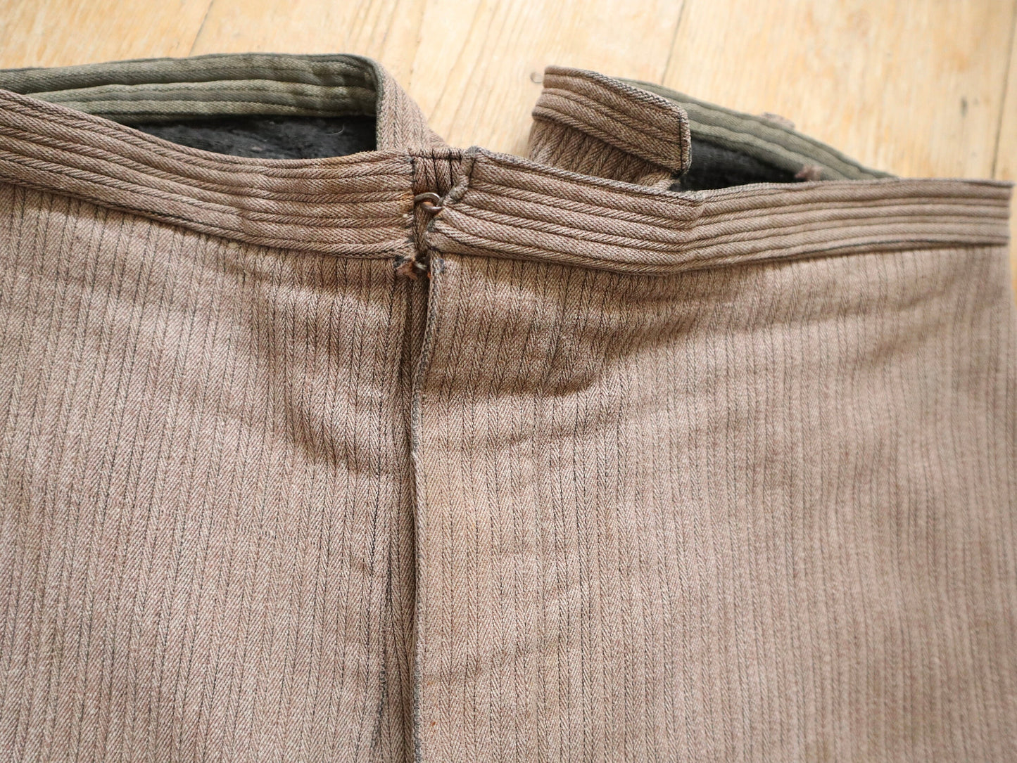 1930s French Workwear Trosuers Chore Pants Fawn Pink Brown High Rise Buckle Back