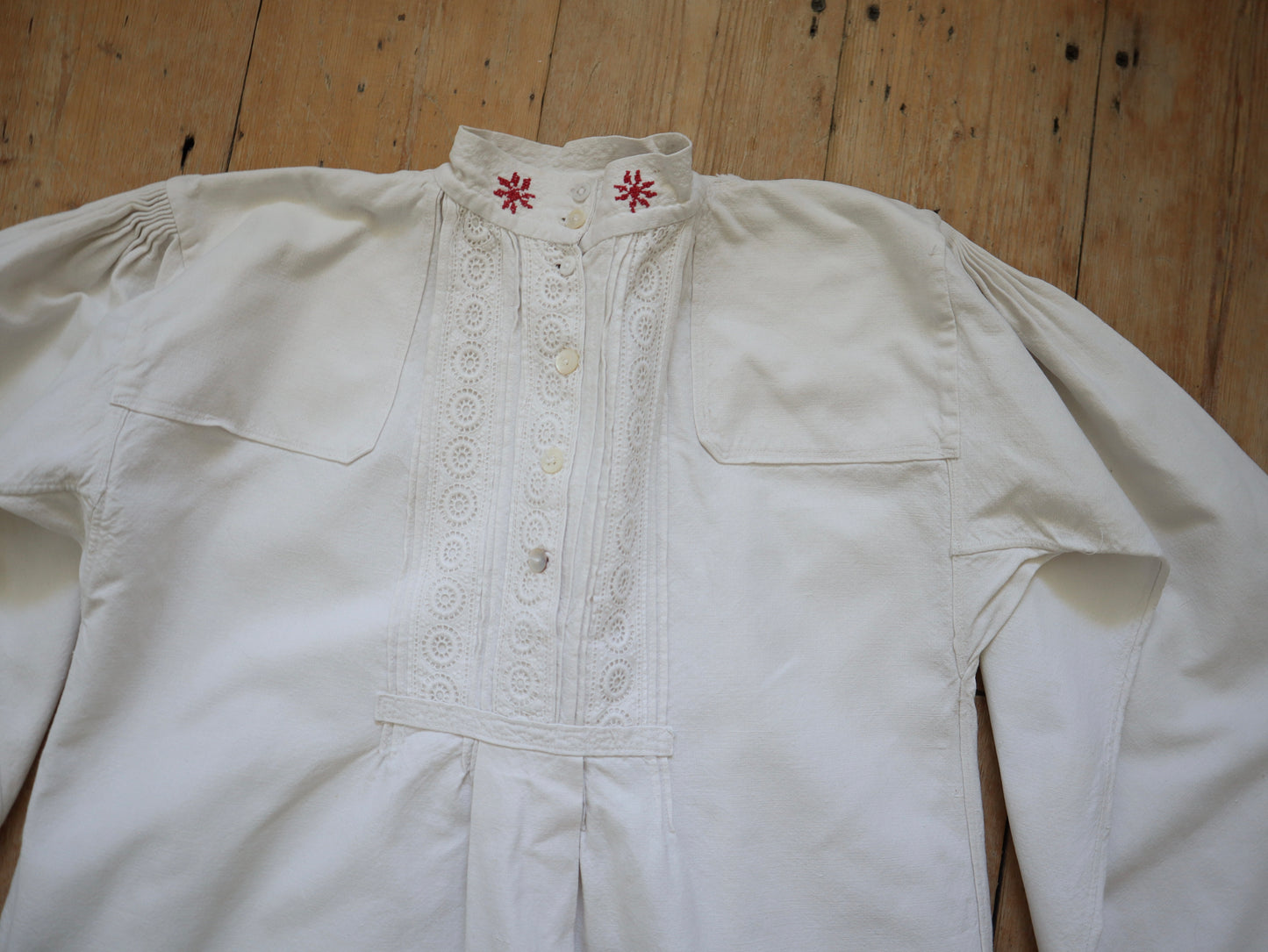 1930s Slovakian White Linen Folk Shirt Blouse Big Wide Sleeves Embroidery