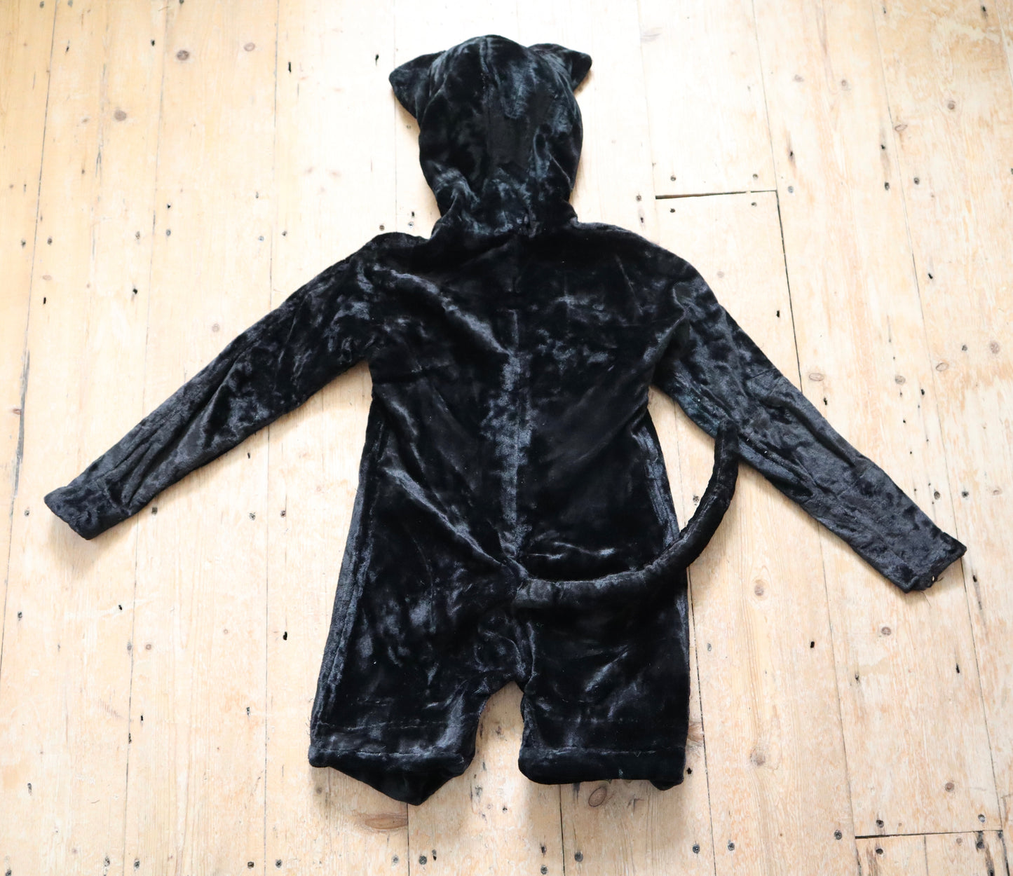 1920s - 30s Child’s Cat Costume Fancy Dress Silk Velvet Puss Boots Cape