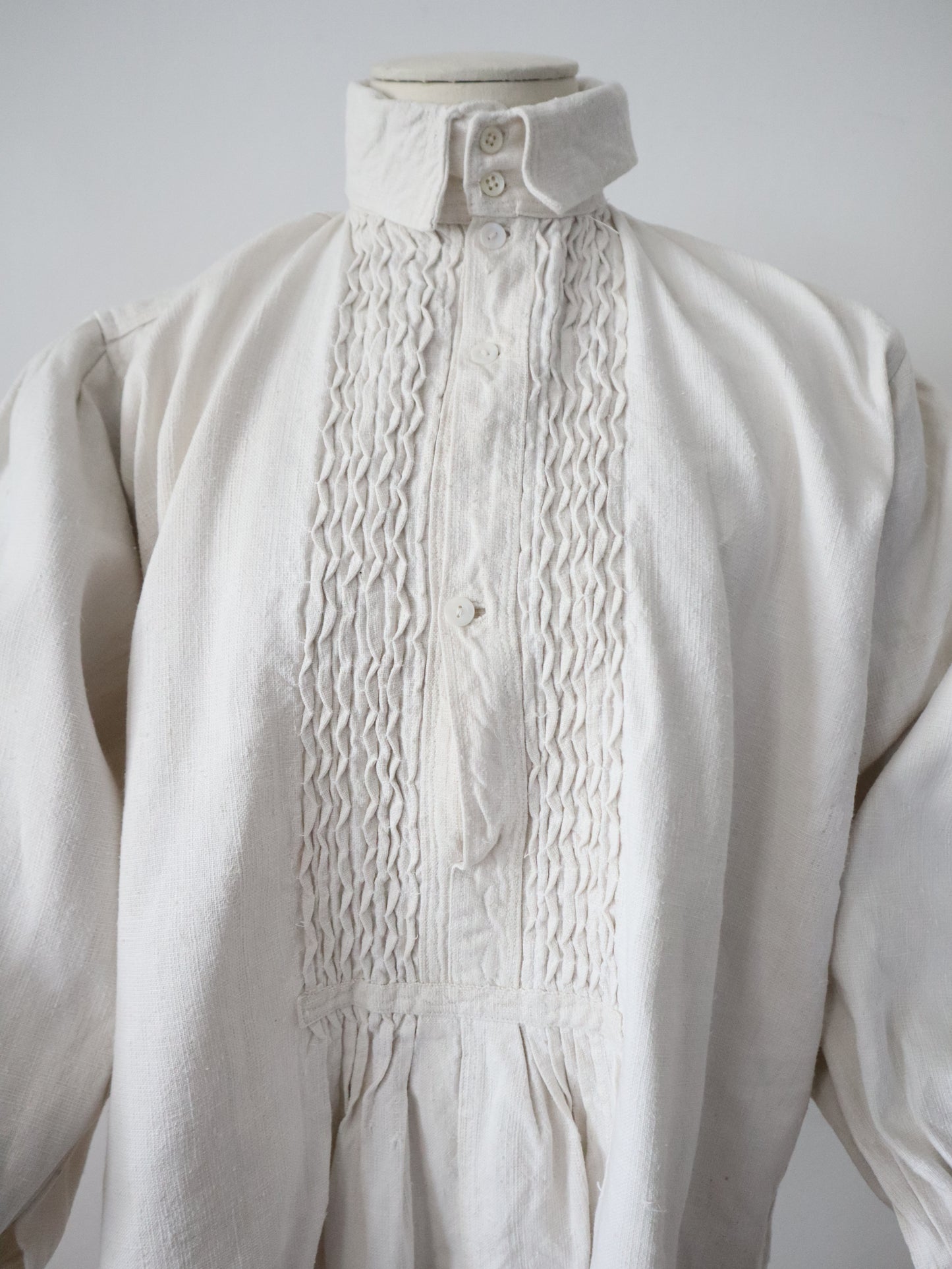 1940s Transylvanian homespun linen folk blouse mother of pearl buttons pleated front traditional menswear
