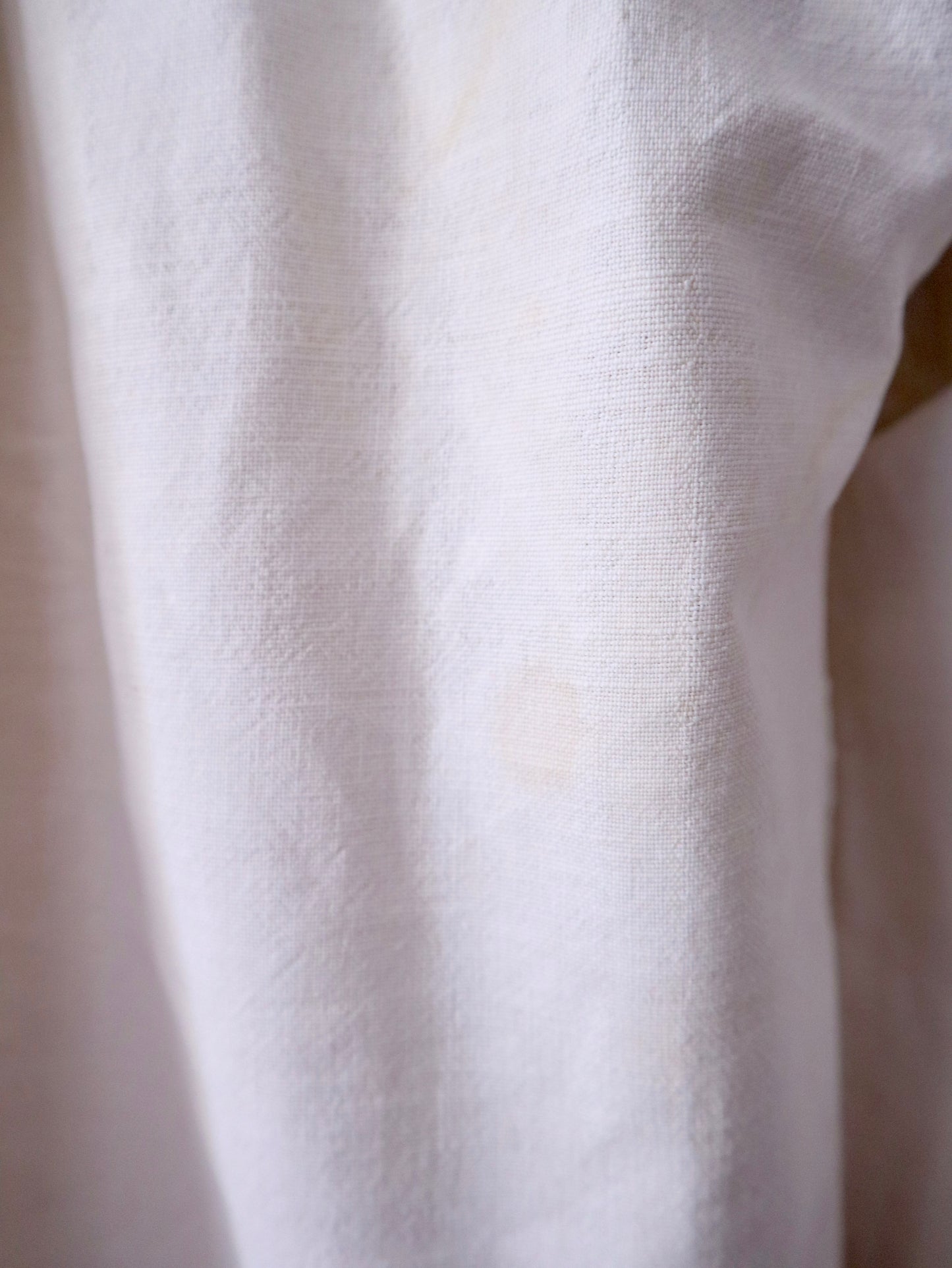 1930s–1940s Transylvanian Folk Shirt – Handwoven Linen with Whitework Embroidery