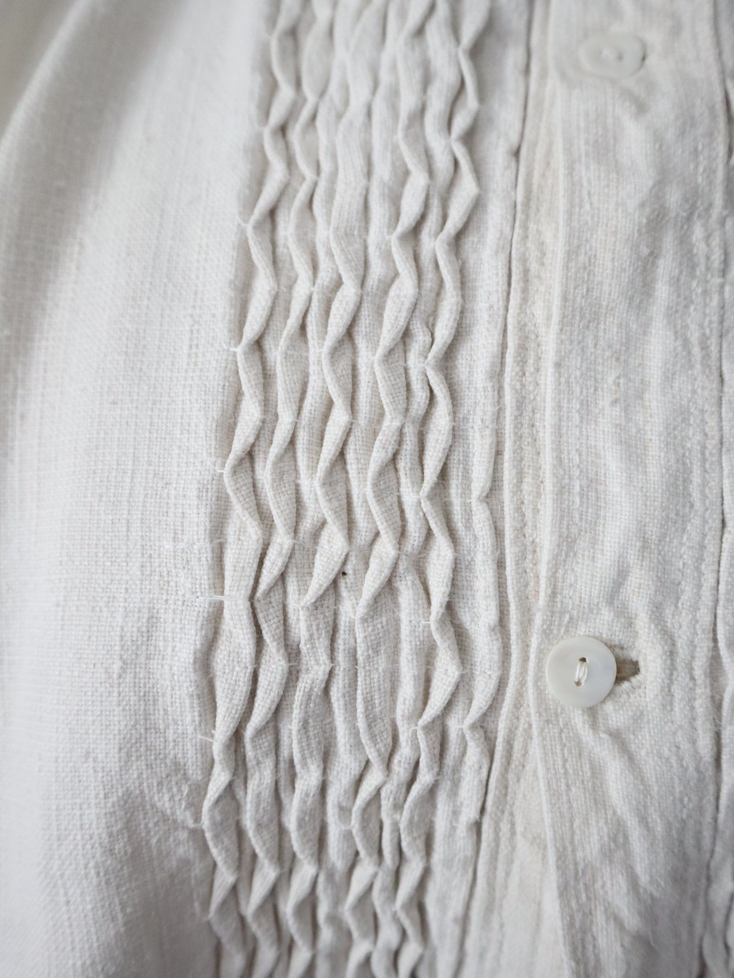 1940s Transylvanian homespun linen folk blouse mother of pearl buttons pleated front traditional menswear