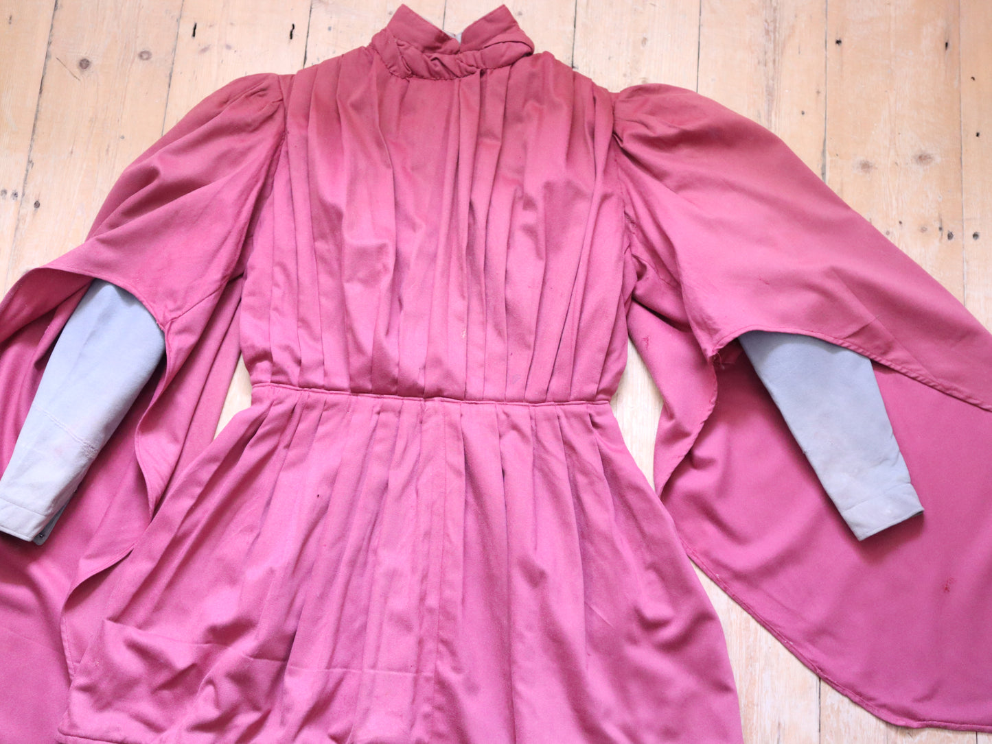 1920s French Theatre Opera Pink Wool Tunic Top Dress Pleats