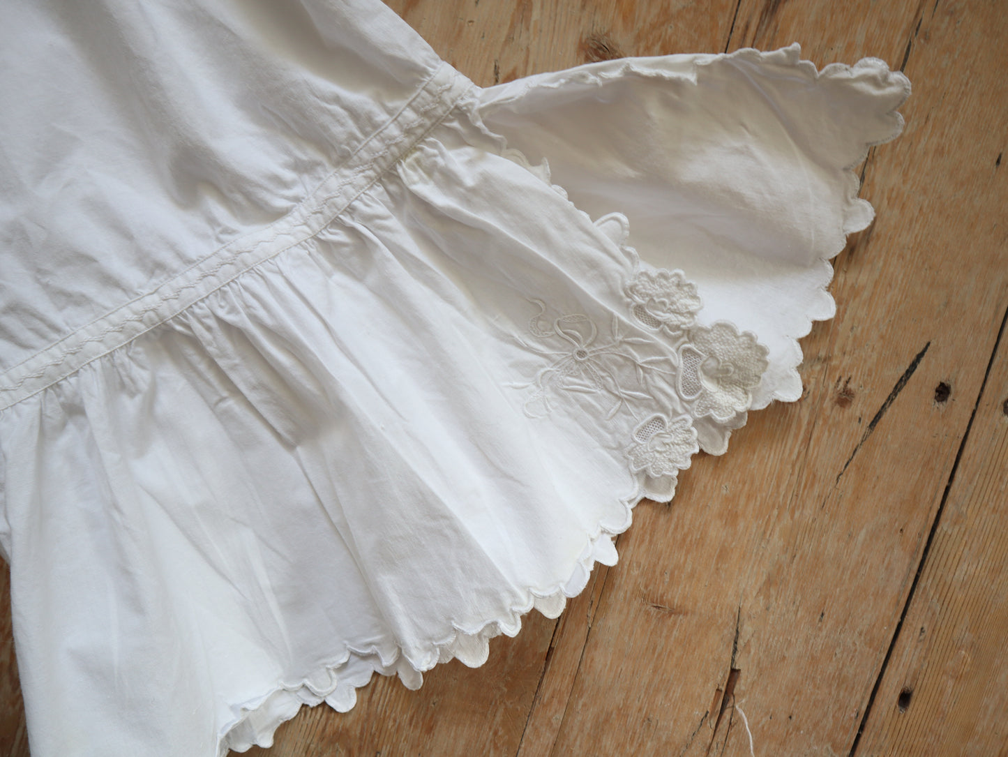 Antique French White Cotton Bloomers Knickers Embroidery Ribbons Bows Early 1900s