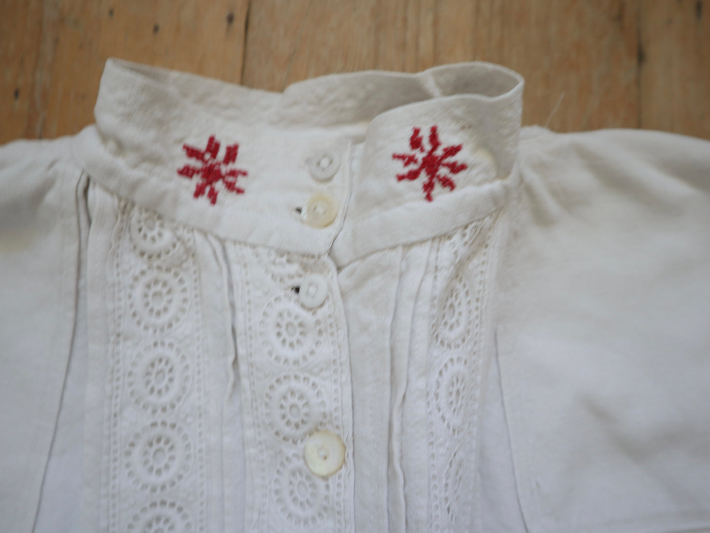 1930s Slovakian White Linen Folk Shirt Blouse Big Wide Sleeves Embroidery