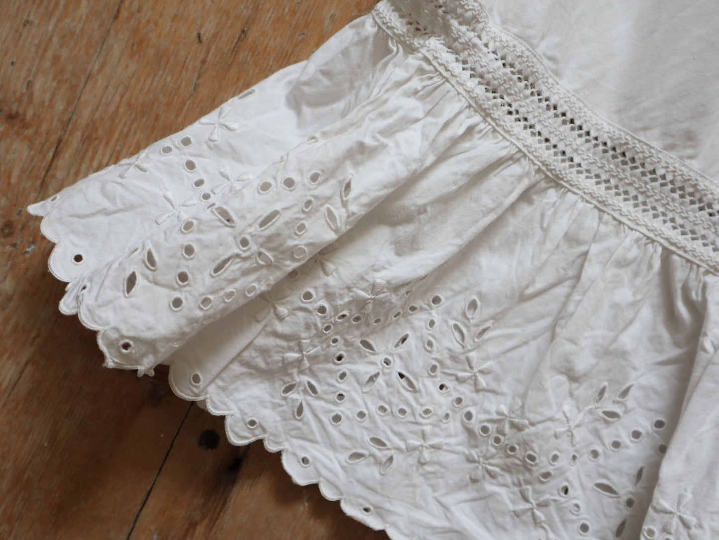 Antique French White Cotton Bloomers Knickers Embroidery Cutwork Early 1900s