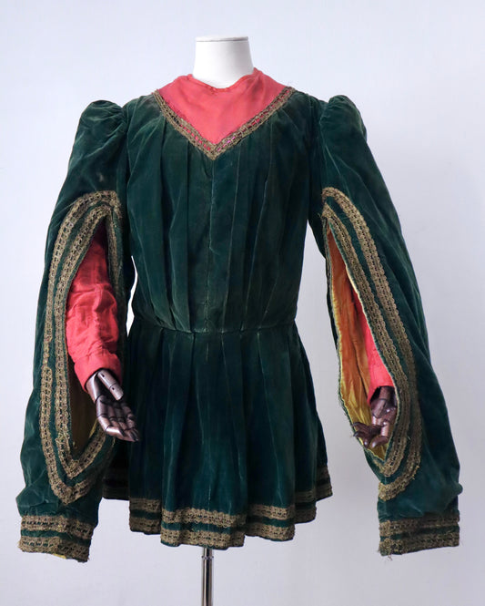 Antique French Renaissance Revival Theatrical Costume
Roize Fils / Aristide Boyer Marseille | c. 1890–1910