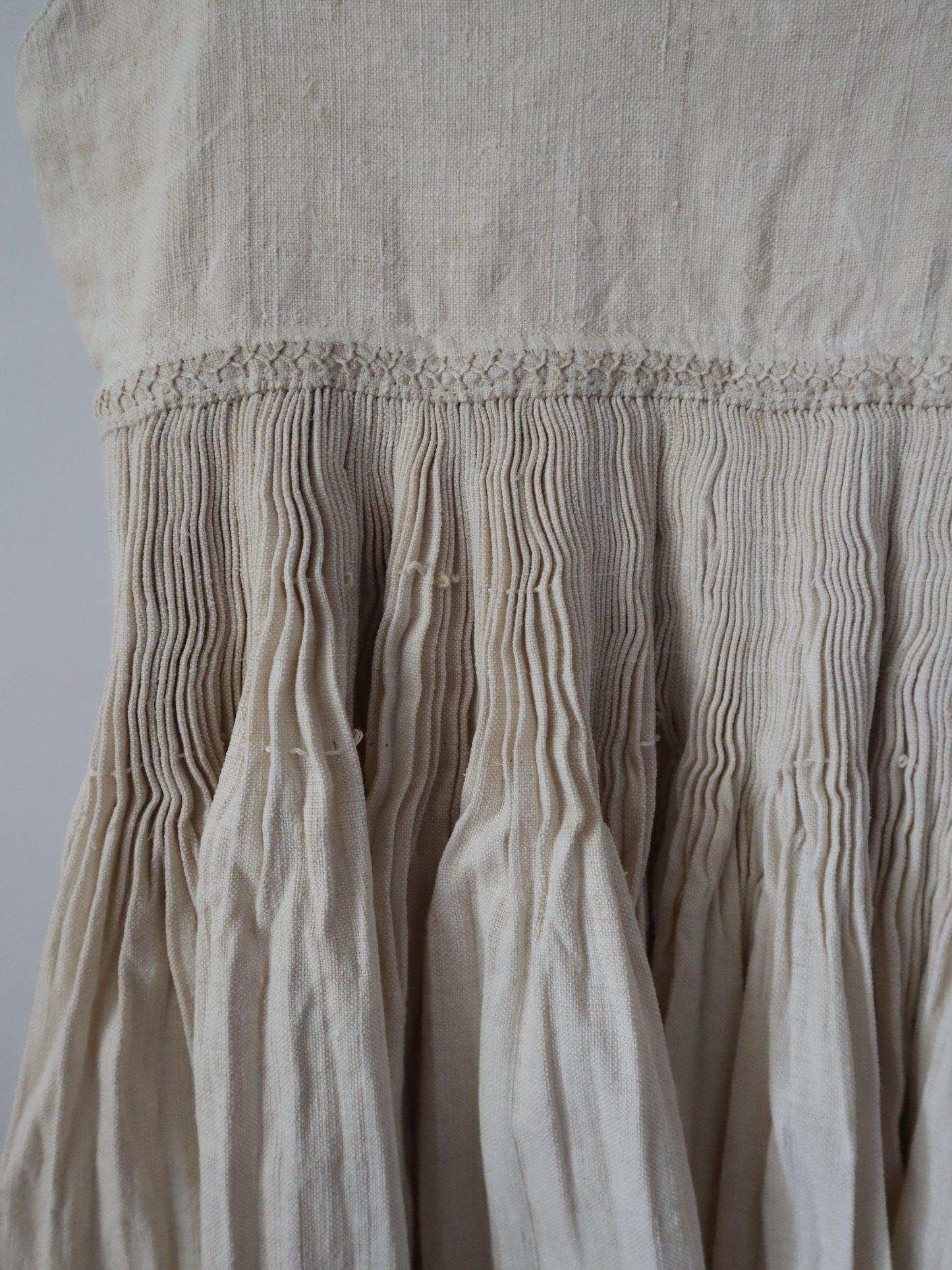 C.1930s Slovakian Linen Folk Underdress Dress Traditional Costume Homespun Smocking Pleats Embroidery