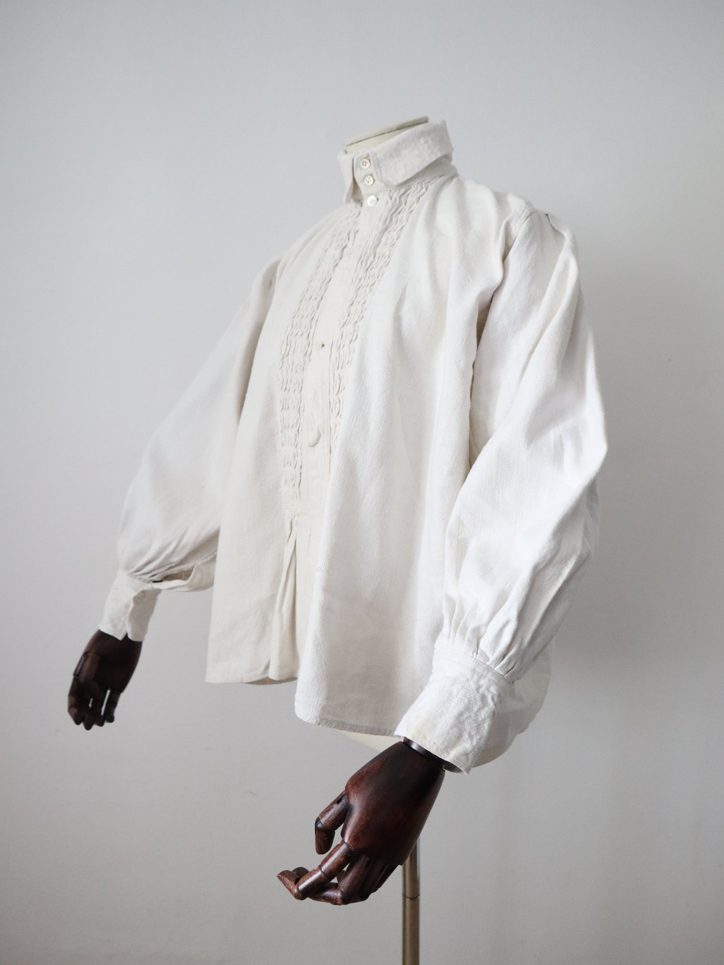 1940s Transylvanian homespun linen folk blouse mother of pearl buttons pleated front traditional menswear