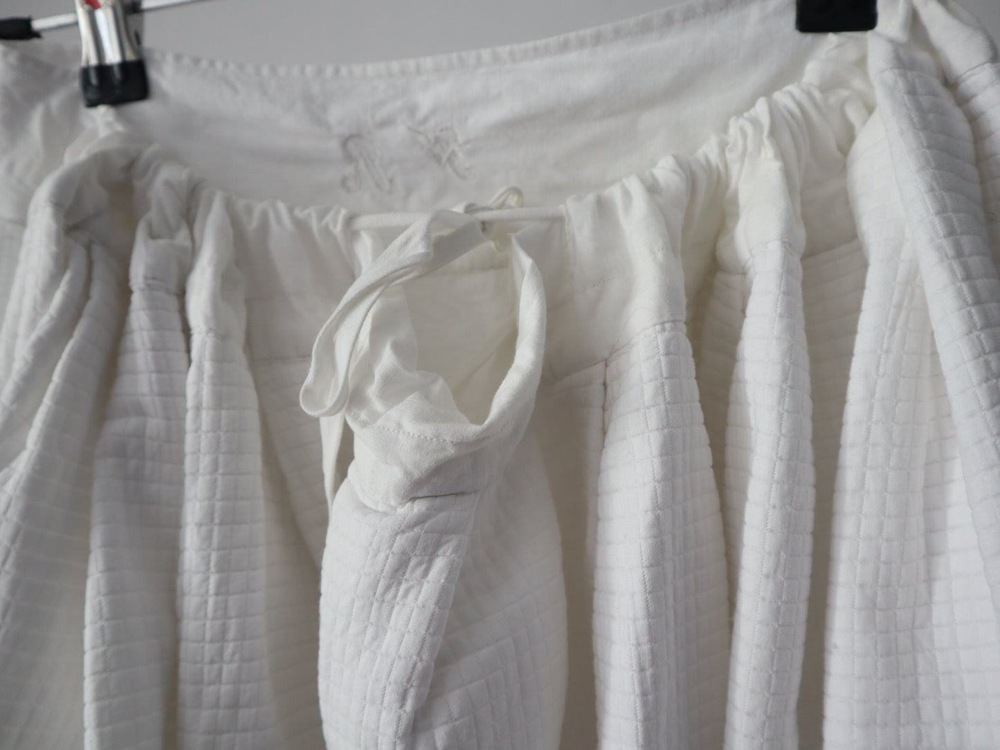 Antique French White Cotton Piqué Skirt Petticoat Scalloped Hem Drawstring Waist