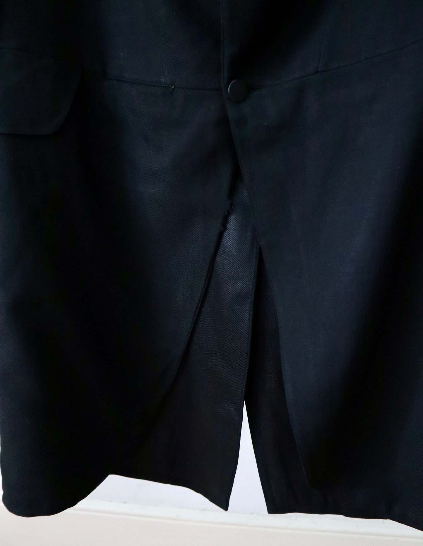 Antique 1920s French tailored lightweight wool tailcoat