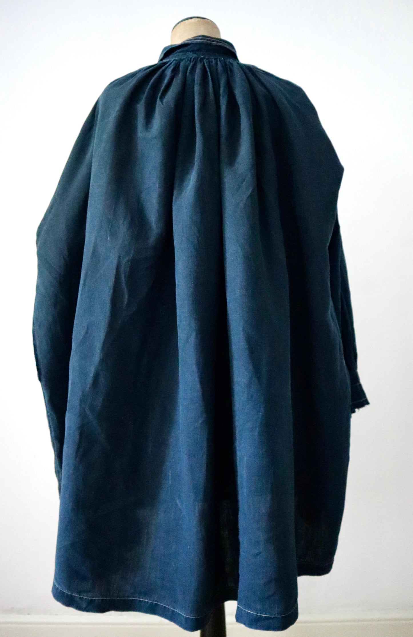 Antique French Indigo Biaude Blue Cattle Farmer Agricultural Workwear Chore Smock