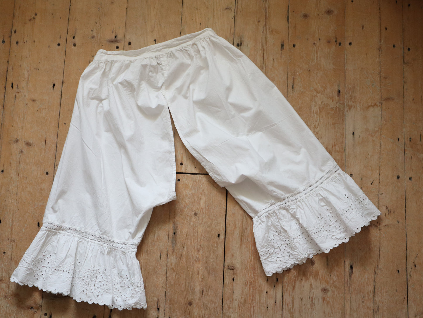 Antique French White Cotton Bloomers Knickers Embroidery Cutwork Early 1900s