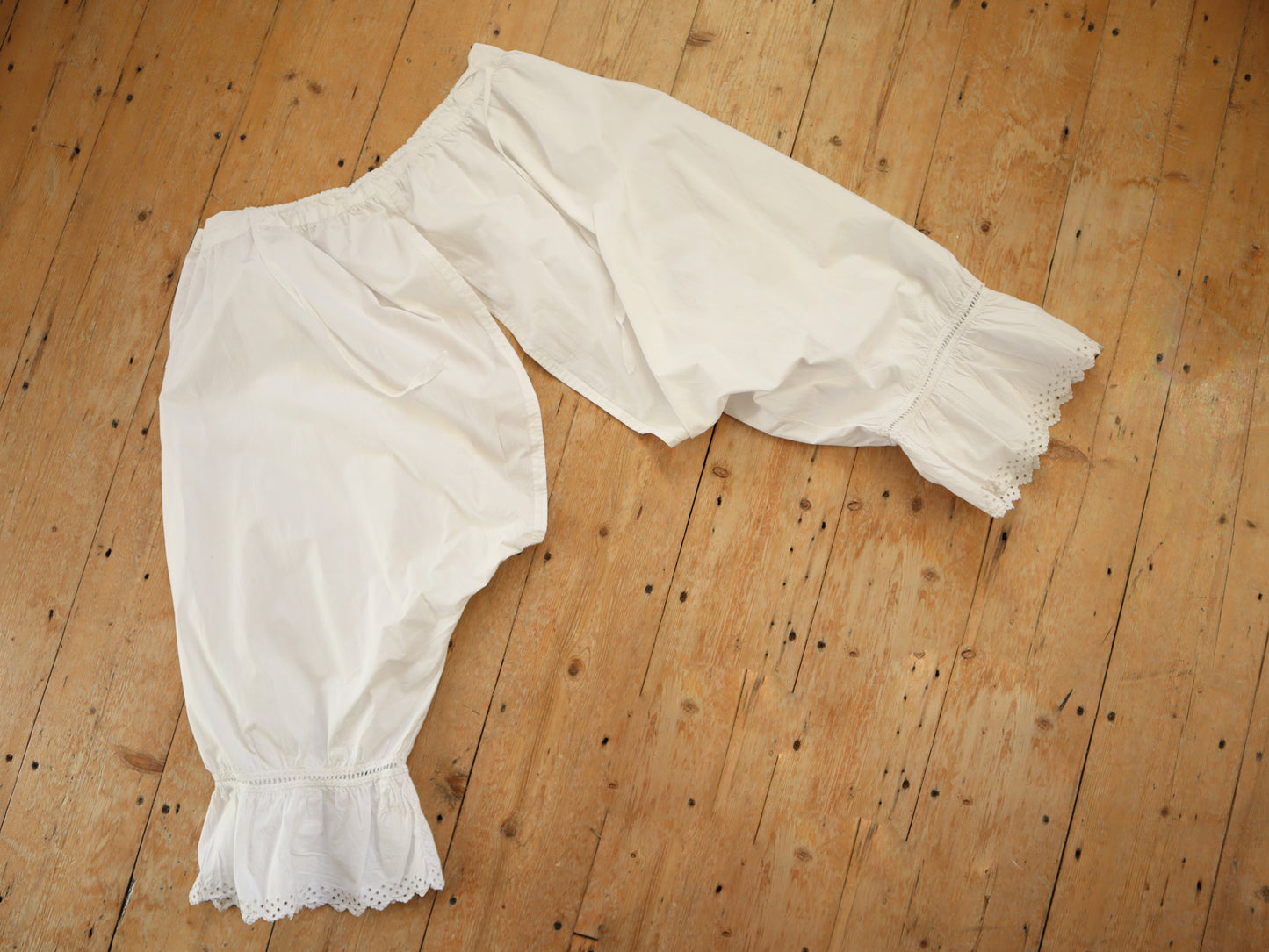 Antique French White Cotton Bloomers Knickers Embroidery Cutwork MD Monogram Early 1900s