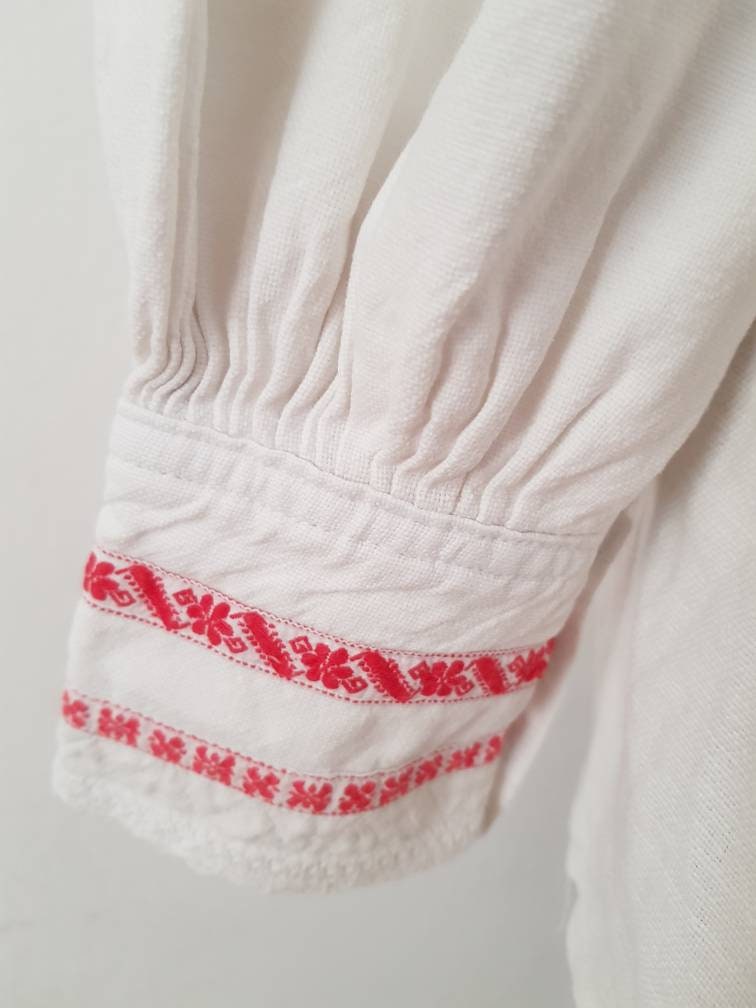 1930s Eastern European white linen folk shirt red Embroidered cuffs