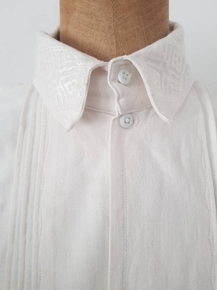 1940s White Linen Transylvanian Folk Smock Shirt Long Eastern European traditional clothing embroidered