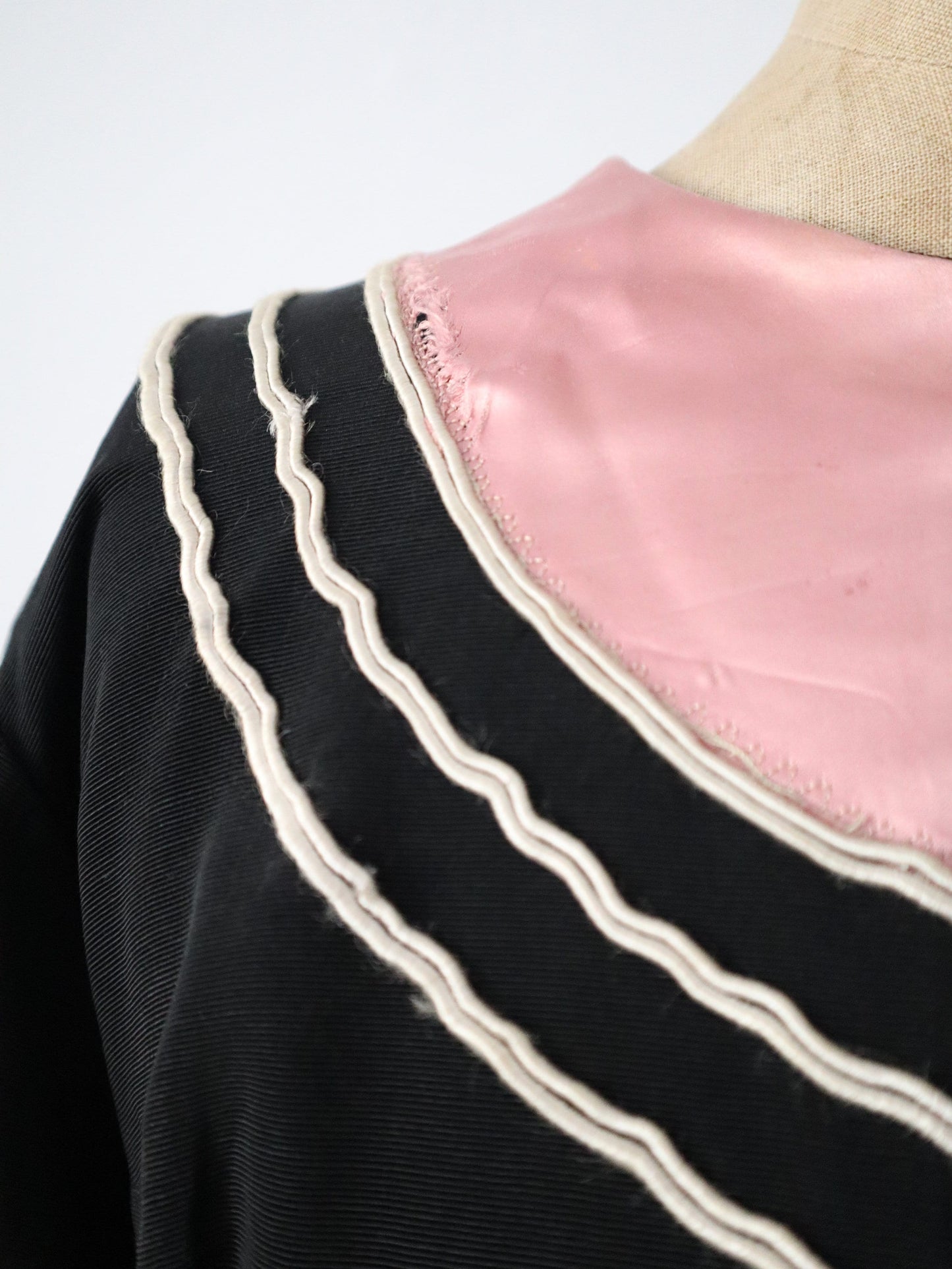 1930s French Opera Costume Dress Pink Silk Black Grosgrain Henri Lebrun Chinese Style Théâtre