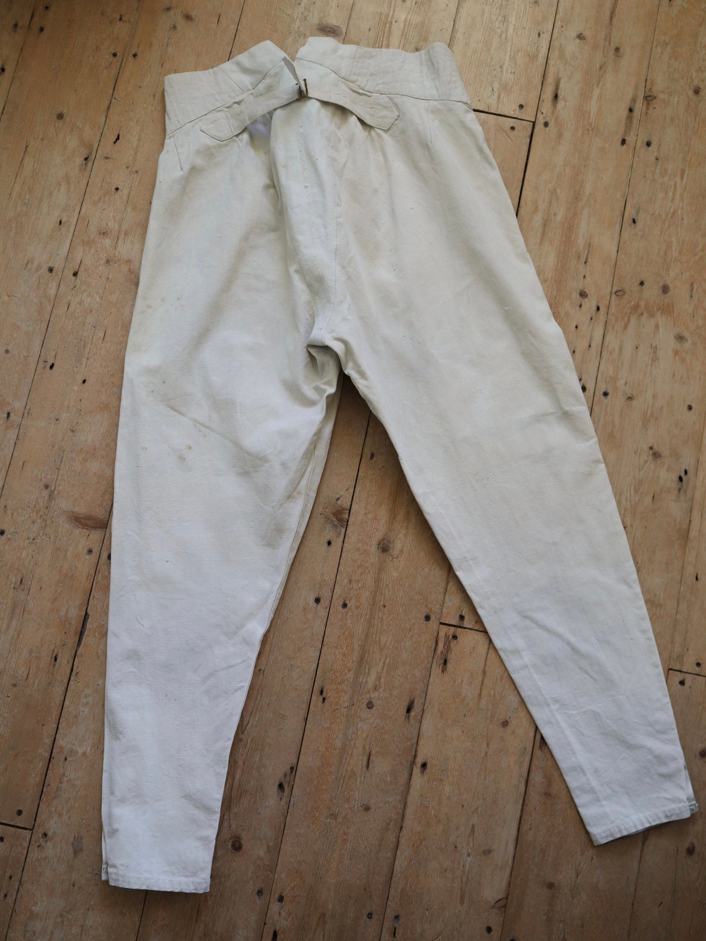 1910s French White Cotton Cavas Fencing Trousers High Waist Cinch Back