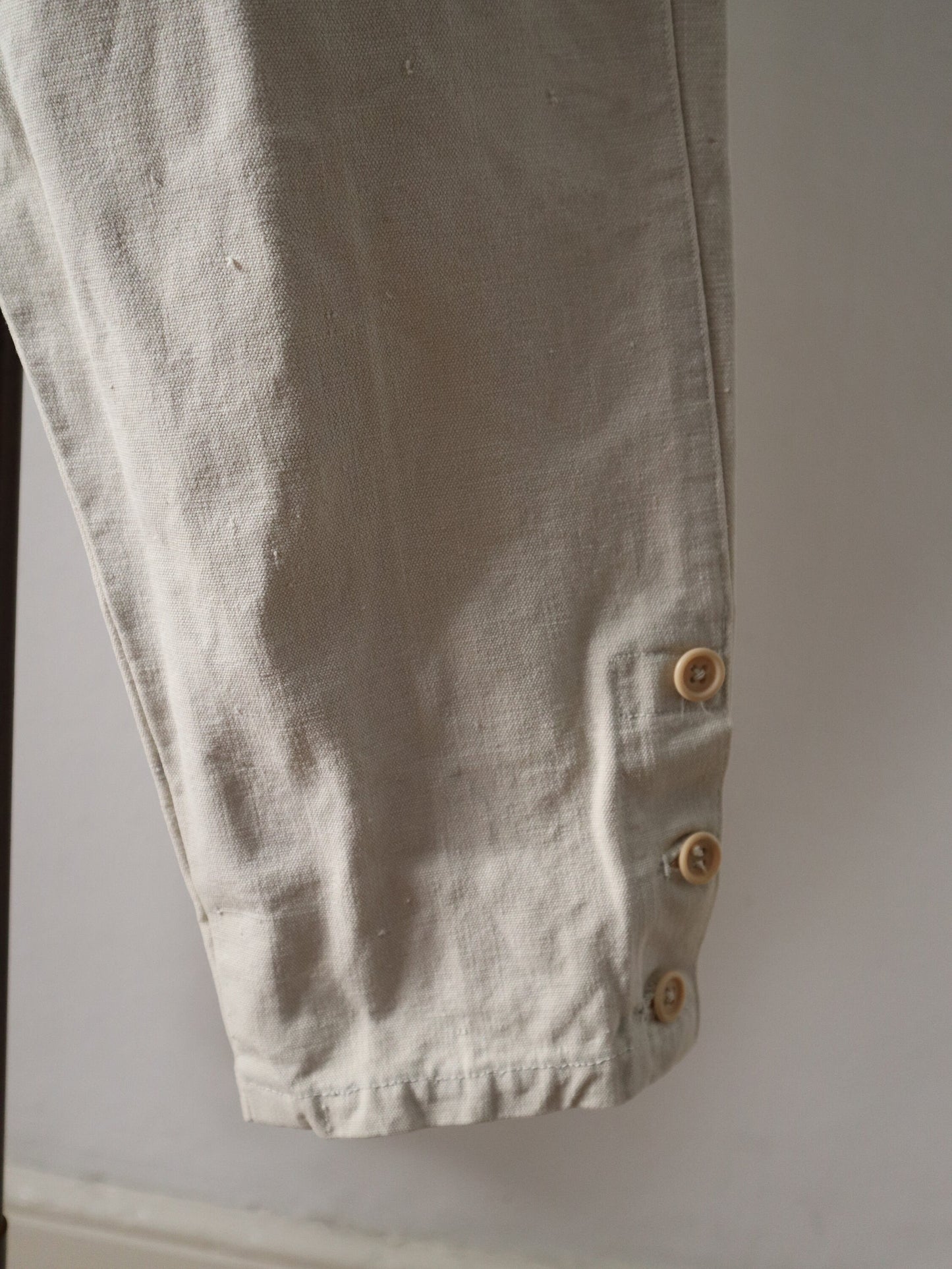 1910s French White Cotton Cavas Fencing Trousers High Waist Cinch Back